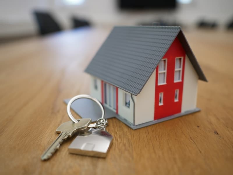 How to Sell a House with Bad Tenants in Illinois